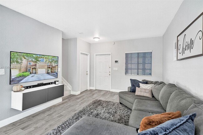 Photo - 8518 SW 214th Ln