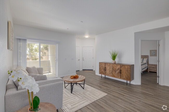 3BR, 2BA - 1,279SF - Living Room