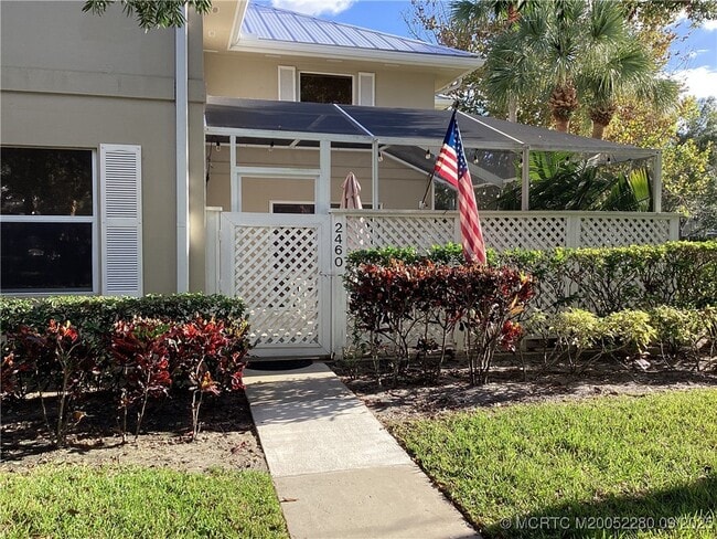 Photo - 2460 SW Danbury Ln