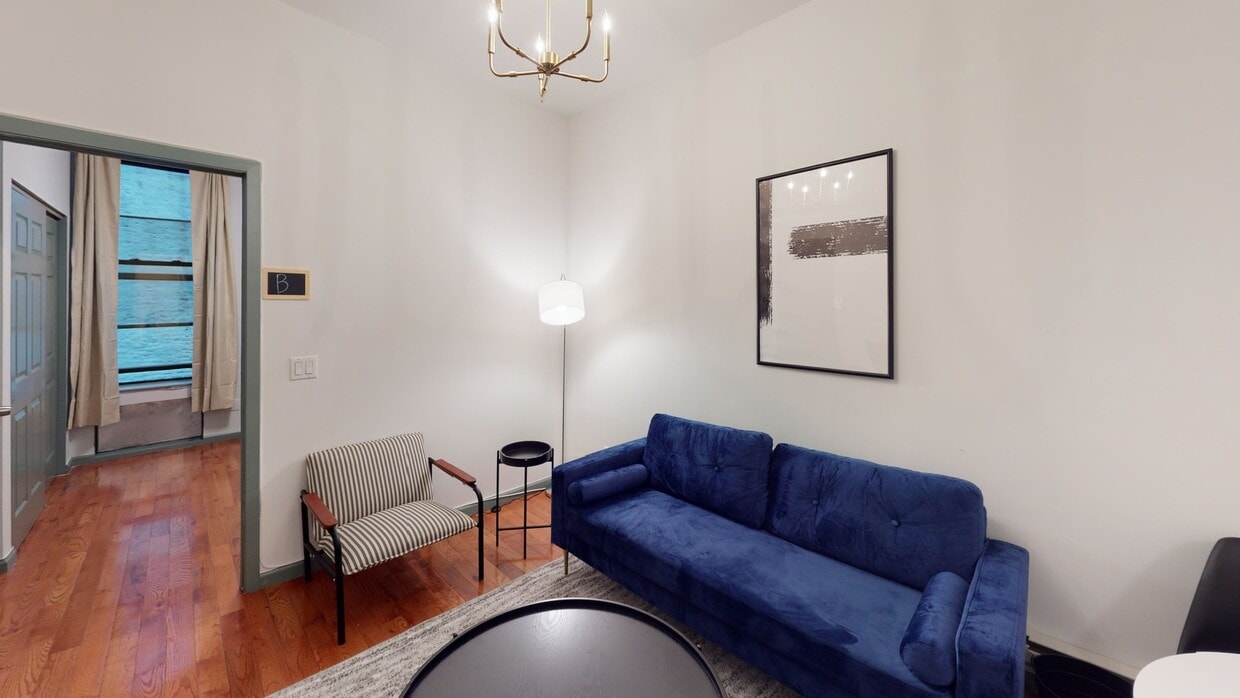 Photo - Private bedroom in 2 bed/1 bath Home