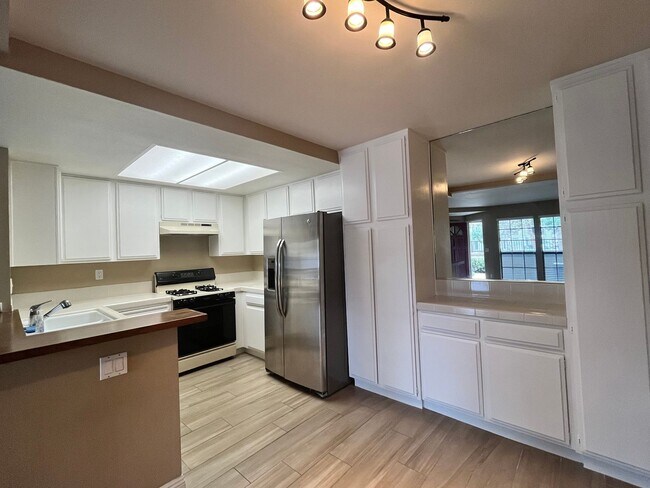 Photo - Ground Floor Condo - Available For Lease!