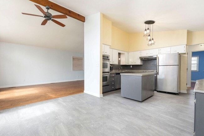 Photo - 3025 Vogue Ave