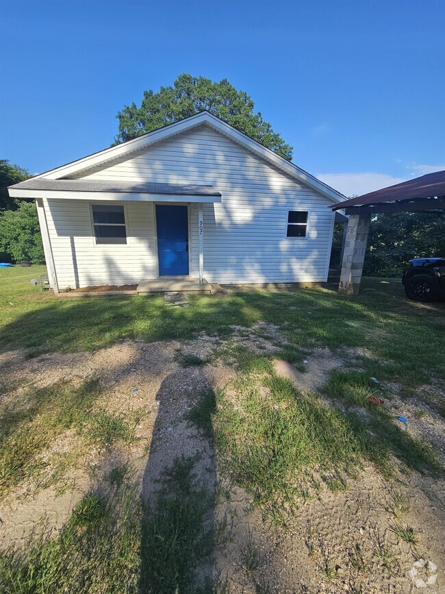 Building Photo - 907 Denver St Rental