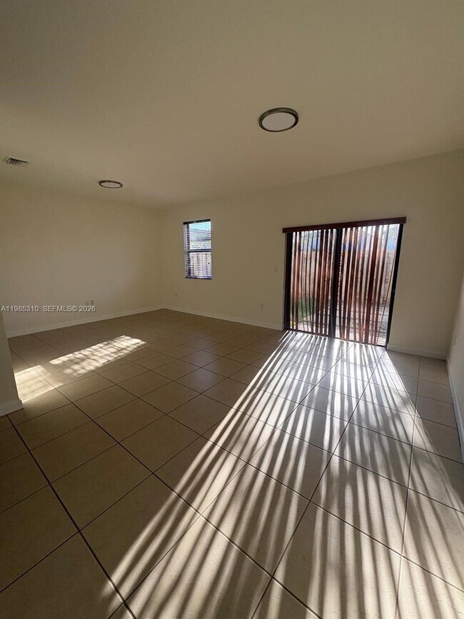 Photo - 11834 SW 151 Ave