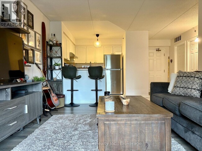 Photo - 4450 Fairview St Unit 308