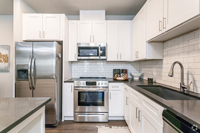 2BR, 2BA - 1,142SF
