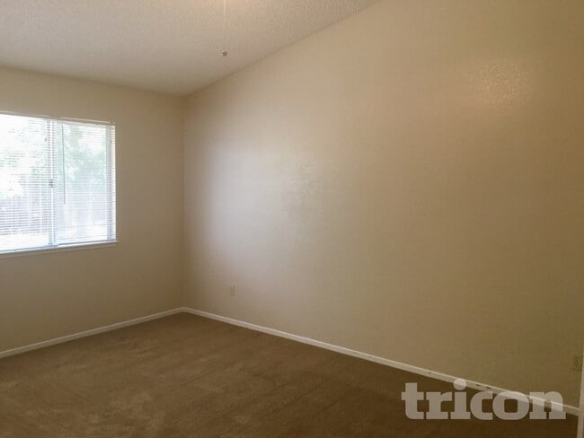 Photo - 8840 Sopwith Blvd
