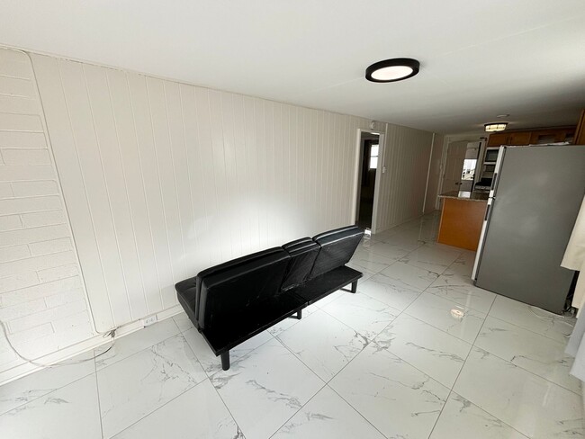 Photo - 3429 Wela St Unit B