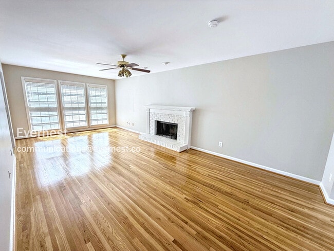 Photo - 113 Cambridge Trail