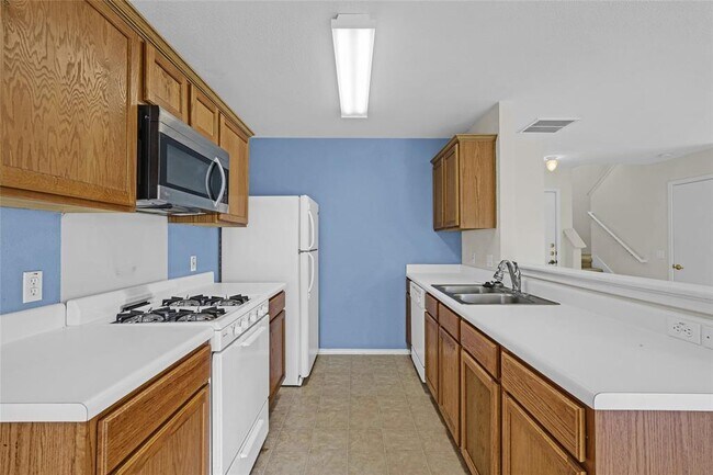 Photo - 5509 Bentsen Ln