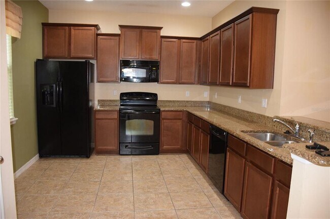 Photo - 1516 Scarlet Oak Loop Unit B