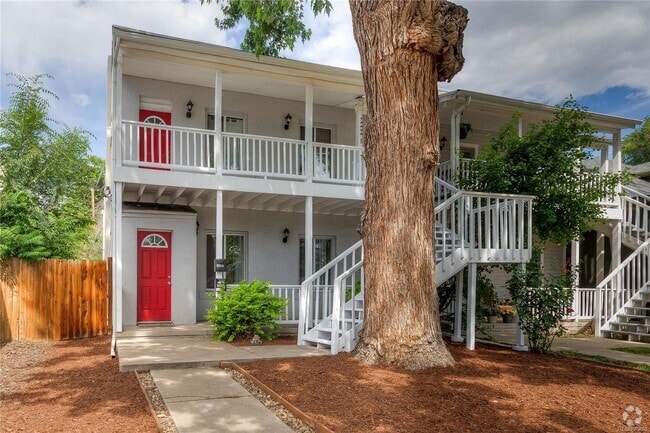 Building Photo - Unbeatable Sunnyside Location! Rental