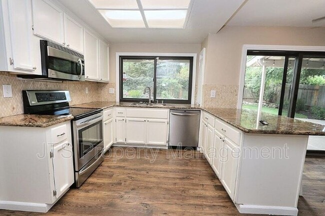 2173 Roaring Camp Dr