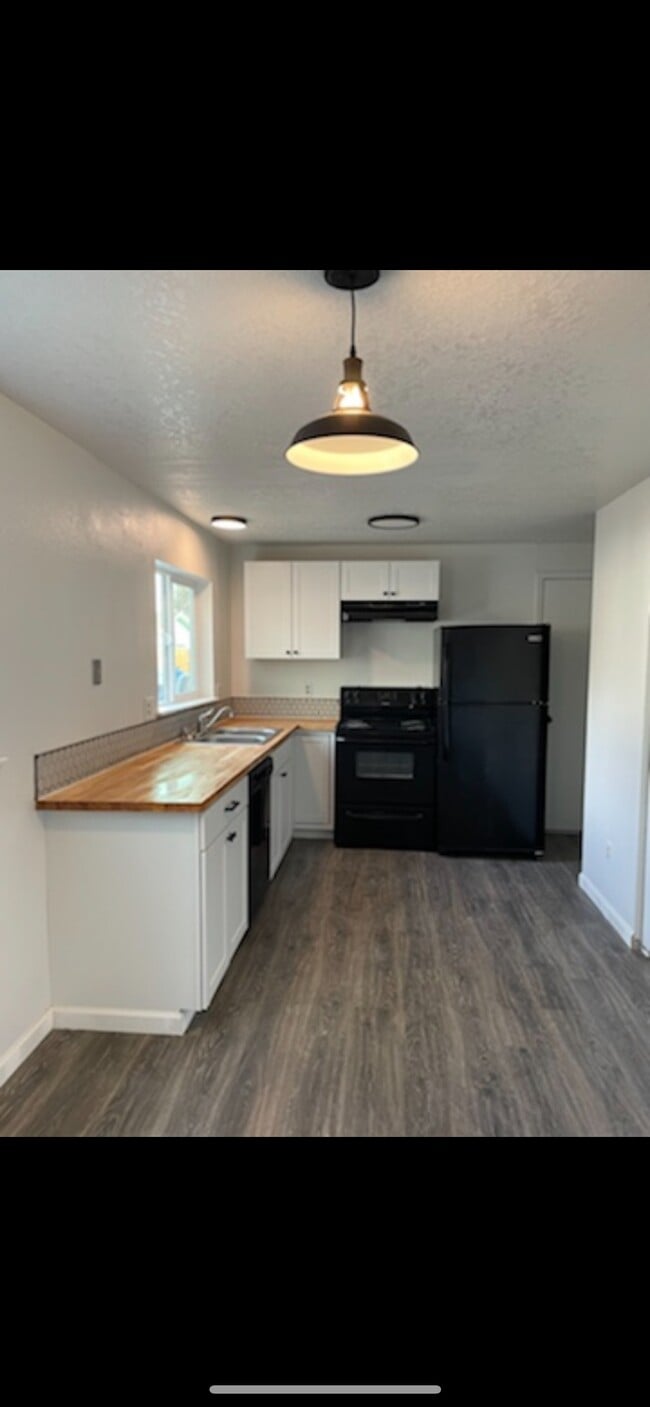 Photo - 144 Delaware Ave