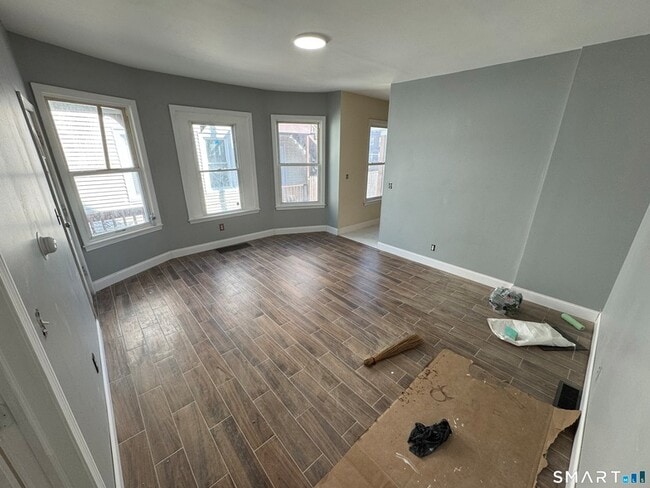 Photo - 107 Fremont St