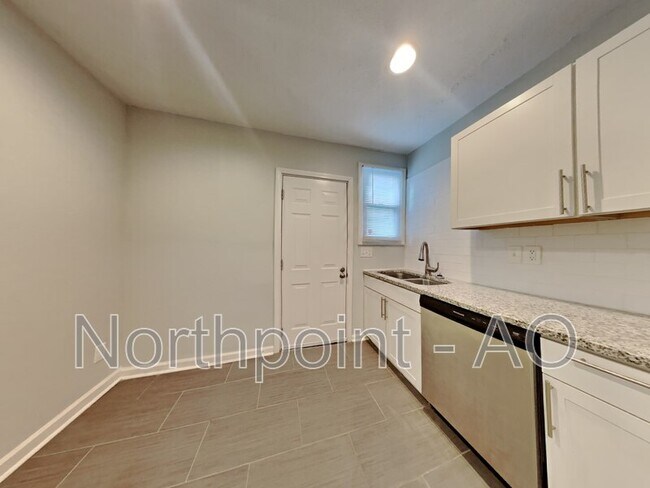 Photo - 1268 Byewood Ln SW