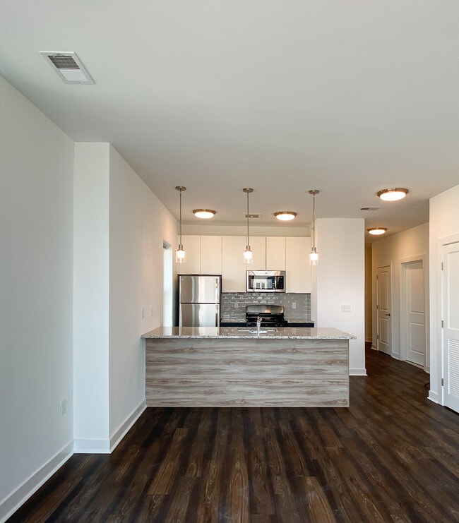 Somerset Square Apartments Franklin Township, NJ