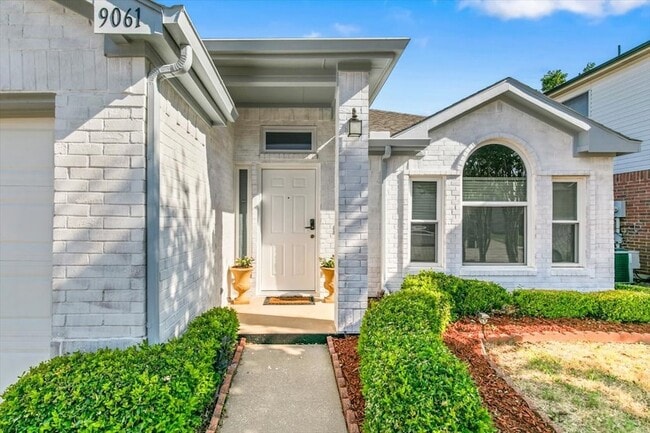 9061 Blue Ridge Trail
