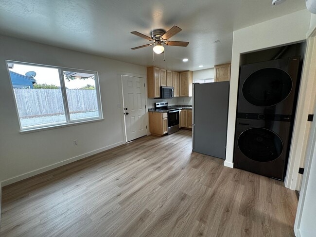 Photo - 3216 California St Unidad (1X) 3216 California Street #B [PRM: Renee]