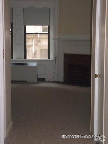 Building Photo - 62 Boylston St Rental