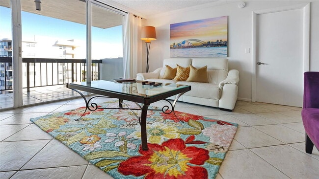 Photo - 4800 Bayview Dr Unit 605A