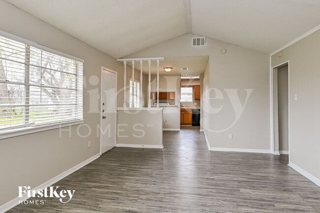 Photo - 4927 Kilkenny Dr