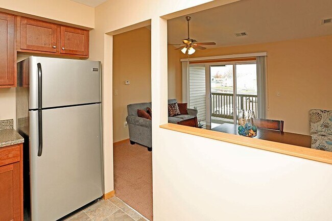 LAKE VILLAGE APARTMENTS