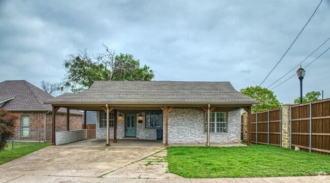 Building Photo - 315 E Avenue F Rental