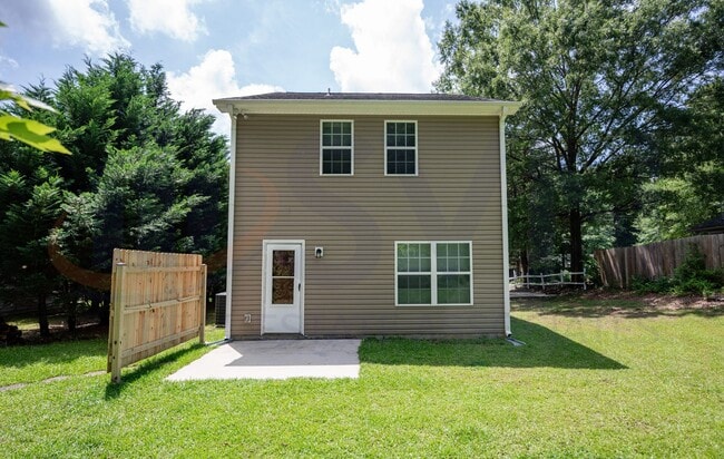 Photo - Spacious 4-Bedroom Home in Durham’s Milan ...