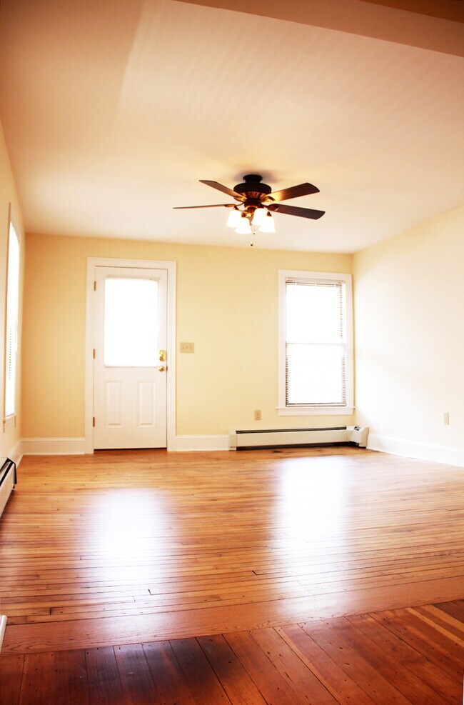 Photo - 48 N Champlain St Unit APT 1