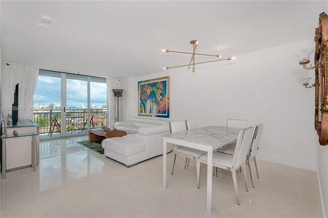 Photo - 90 Alton Rd Unidad 1007