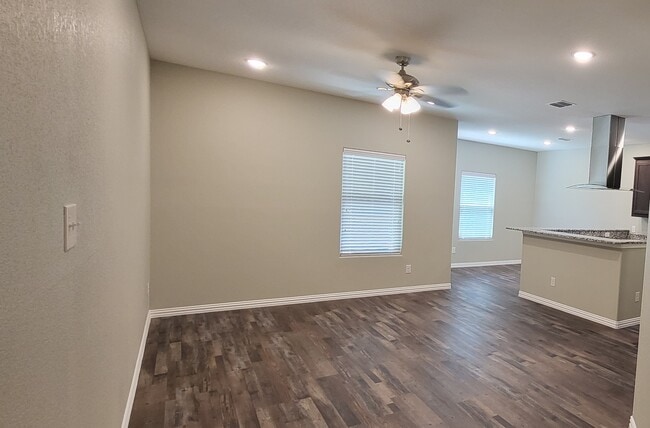 Photo - 505 N Sparks St