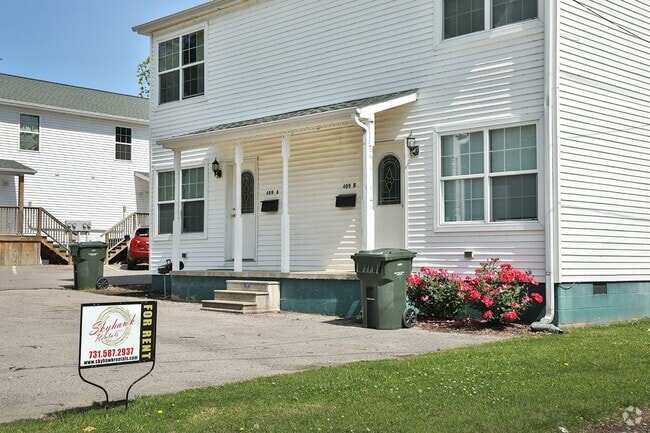 Building Photo - 409 Oxford St. Unit B Rental
