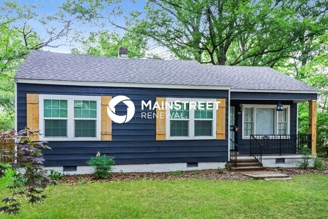 Photo - 3 Bedroom Pet-Friendly Home in Memphis, TN with Main Street Renewal