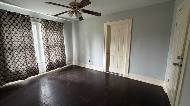 Photo - 4017 Baden St