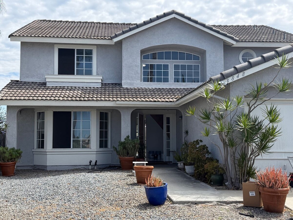 **For Rent – Spacious 4 Bedroom, 2.5 Bath Home with Bonus Room & Oversized Backyard** - **For Rent – Spacious 4 Bedroom, 2.5 Bath Home with Bonus Room & Oversized Backyard**