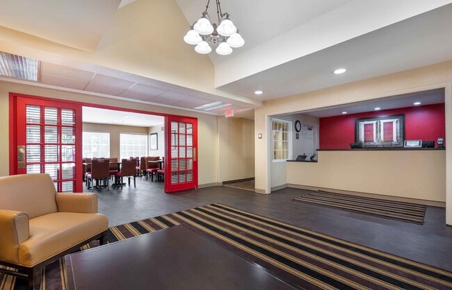 Furnished Studio-Indianapolis - West 86th St.