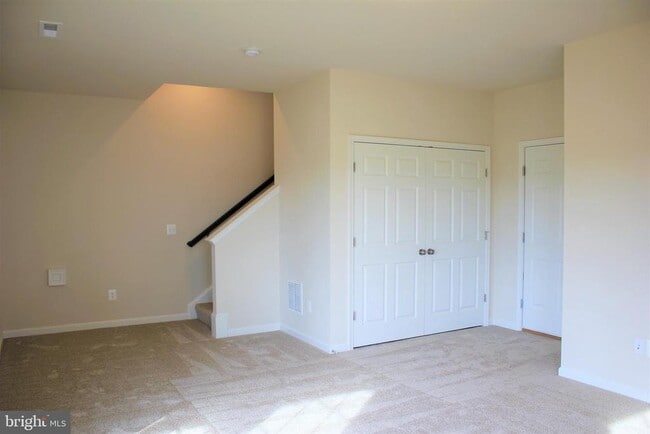 Photo - 232 Parkland Dr
