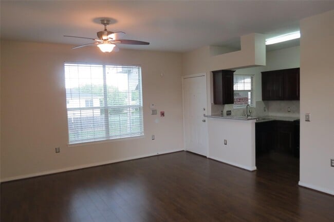 Photo - 3242 Kilgore St
