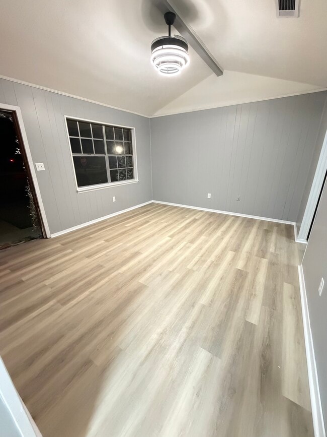 Photo - 501-511 11th Ave