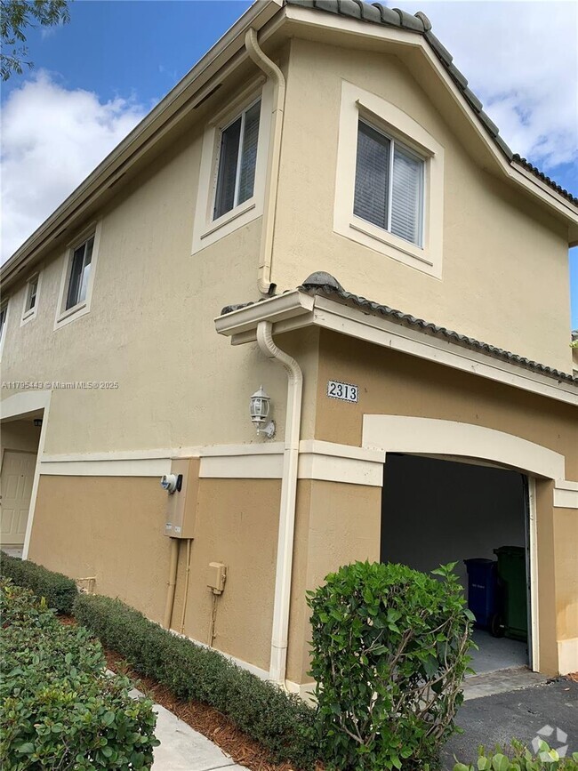 Building Photo - 2313 Pasadena Way Rental