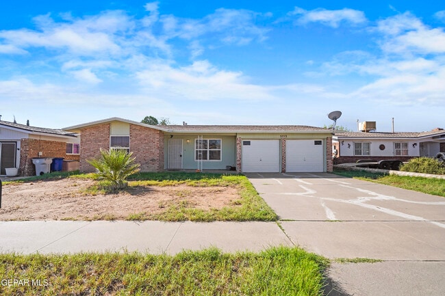 Building Photo - 5712 Longview Dr