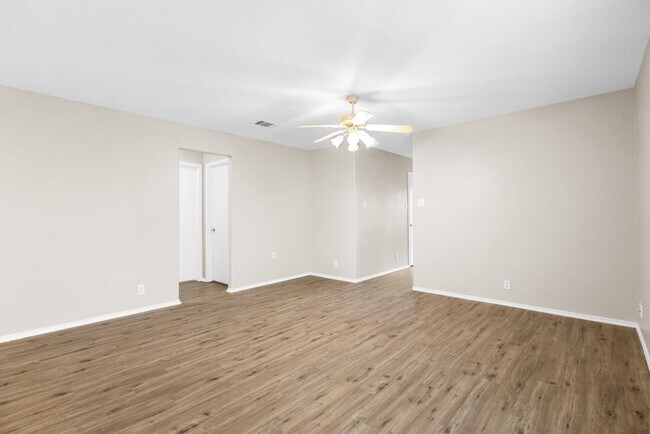 Photo - 4811 Georges Farm