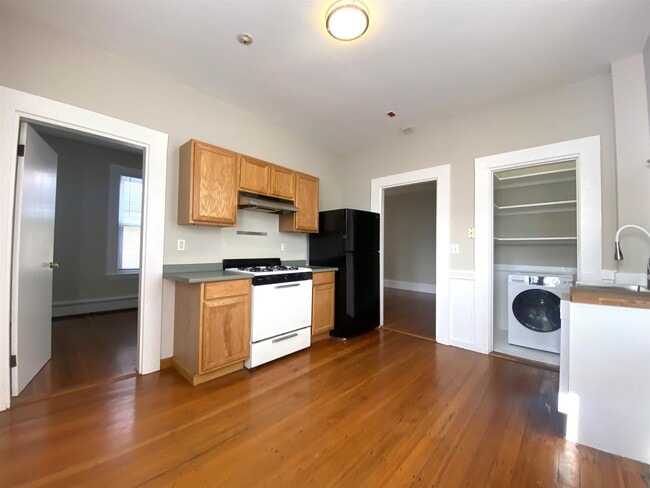 Photo - 20 Park Ave Unit 2