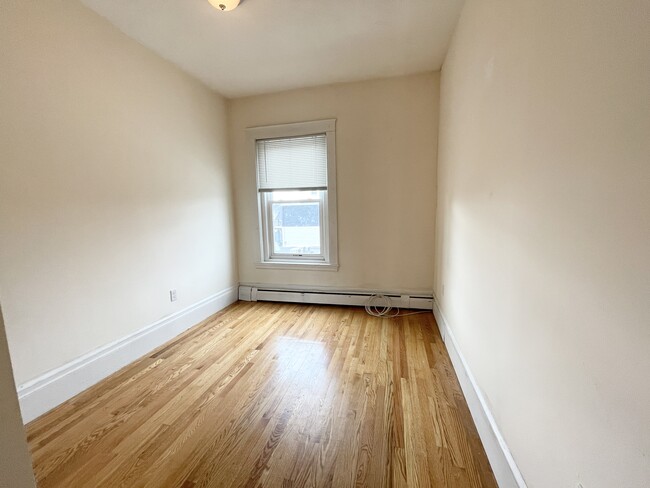 Photo - 94 L St Unit 3