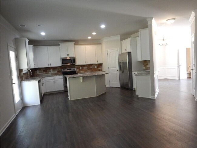 720 Country Ridge Dr
