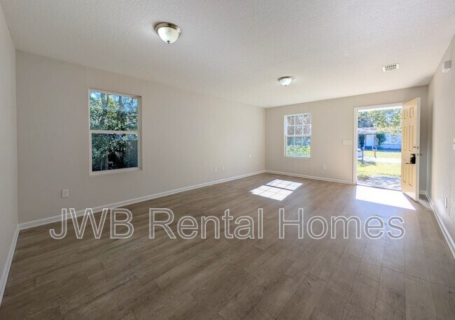 Photo - 4613 Suffolk Ave