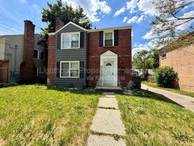 Building Photo - 1447 Giddings Ave SE