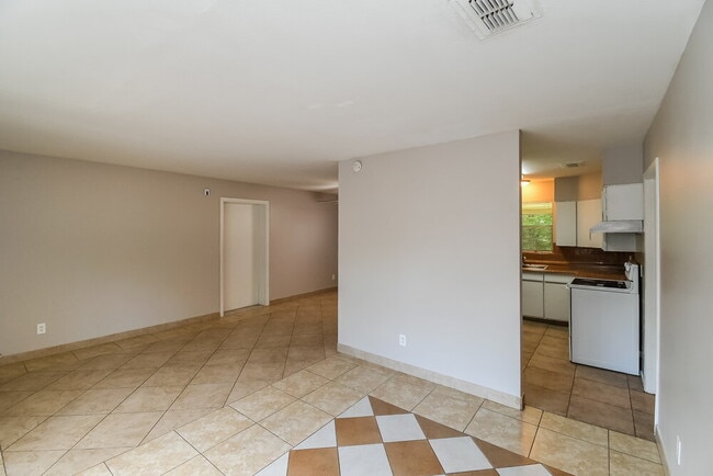 Photo - 7839 Lemans Dr
