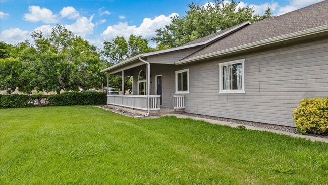 Photo - 3312-E 1/4 E 1/4 Rd